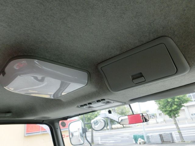MITSUBISHI FUSO Fighter 2004-04 2330-8