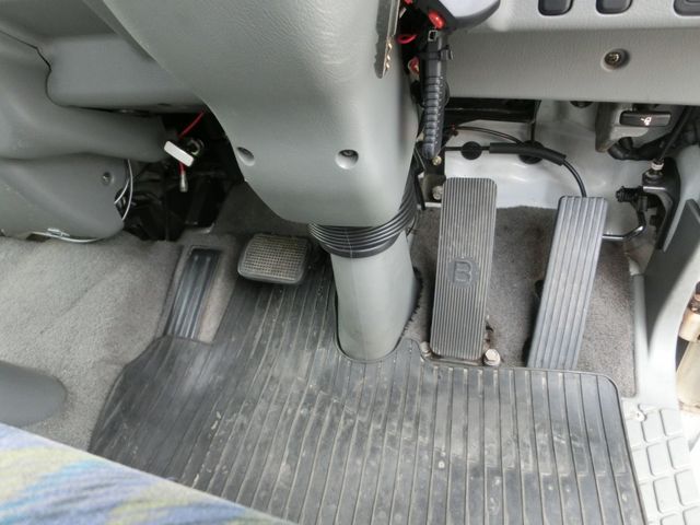 MITSUBISHI FUSO Fighter 2004-04 2330-18