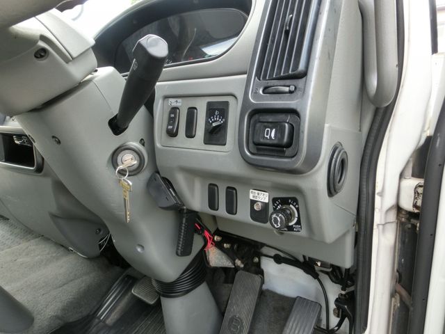 MITSUBISHI FUSO Fighter 2004-04 2330-15