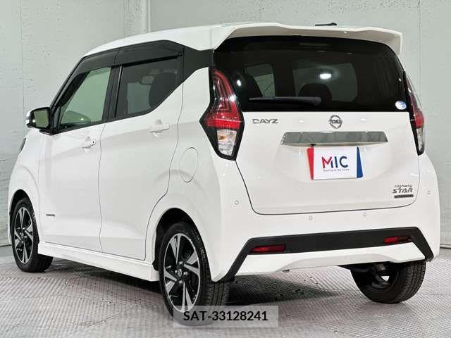 Nissan DAYZ 2019-04 323646-10