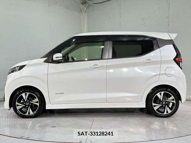 Nissan DAYZ 2019-04 323646-11