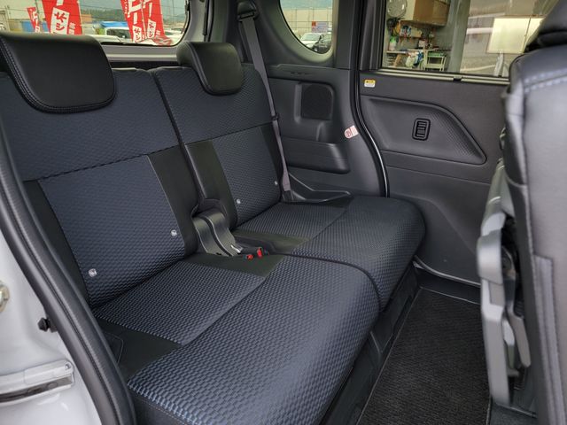 Daihatsu TANTO CUSTOM 2022-12 181257-23
