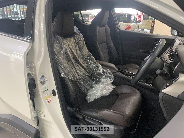 Toyota C-HR 2017-05 264130-9