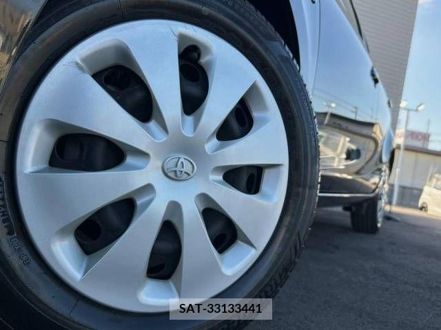 Toyota AQUA 2014-07 389345-17