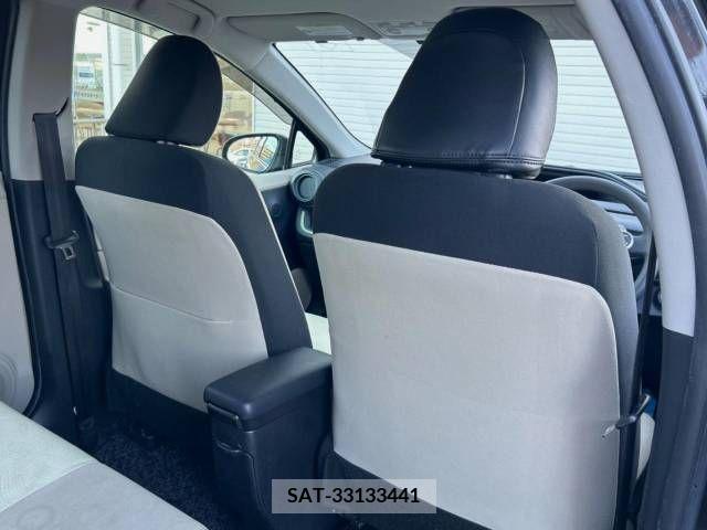 Toyota AQUA 2014-07 389345-11