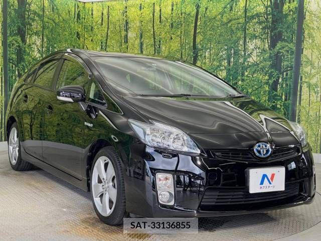 Toyota PRIUS 2011-08 347576-16