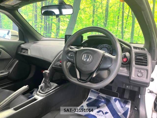 Honda S660 2016-09 212138-1