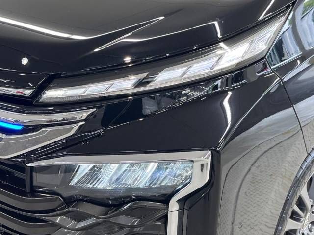 Toyota VOXY 2023-01 21332-12
