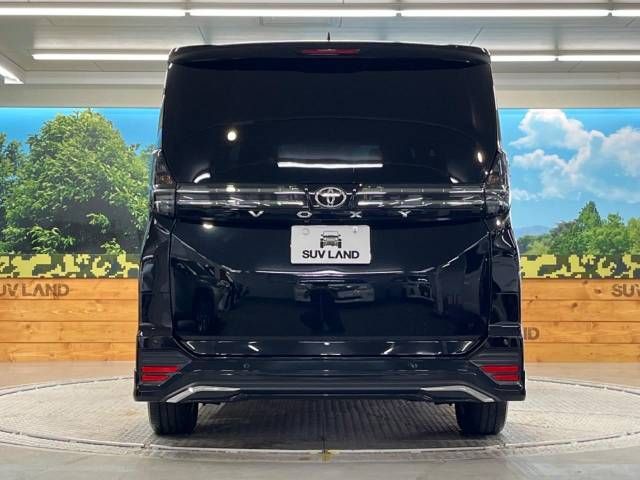 Toyota VOXY 2023-01 21332-15