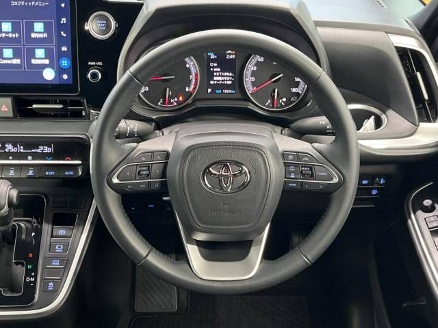 Toyota VOXY 2023-01 21332-11