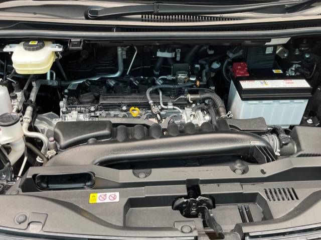 Toyota VOXY 2023-01 21332-18