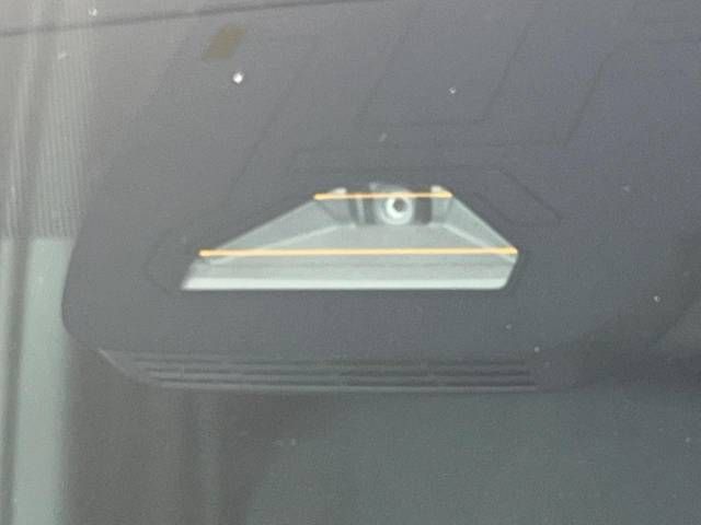 Toyota VOXY 2023-01 21332-4