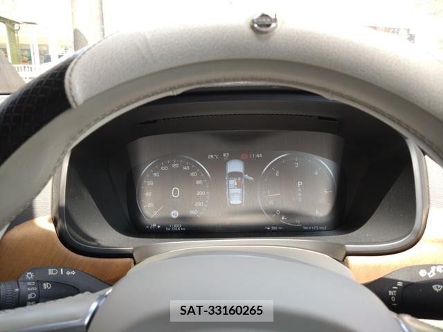 Volvo V90 2019-03 288692-9