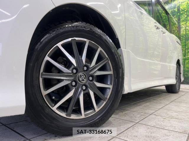 Toyota NOAH 2015-06 279505-14