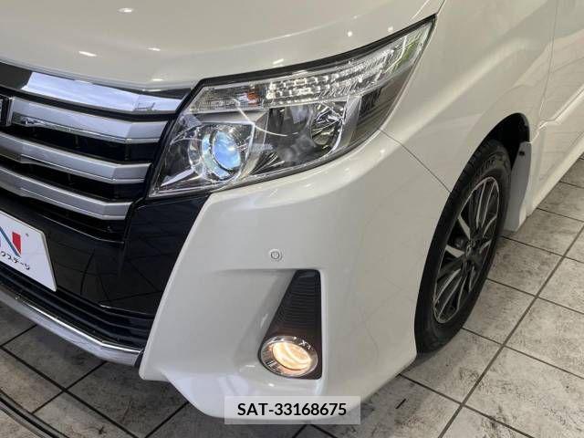 Toyota NOAH 2015-06 279505-13