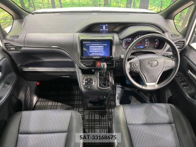 Toyota NOAH 2015-06 279505-1