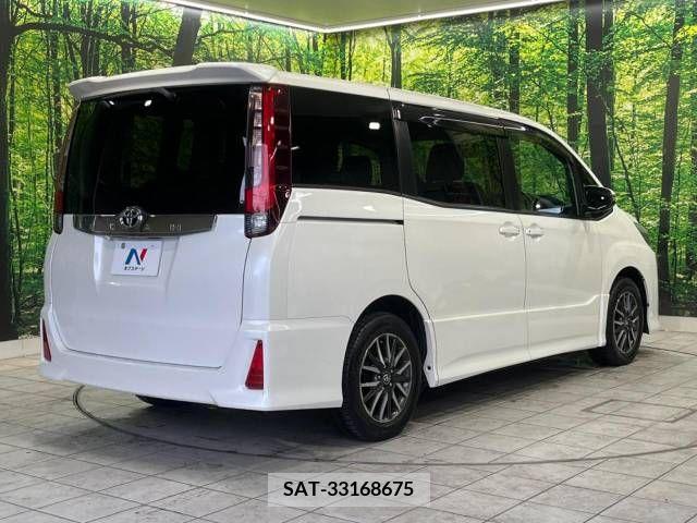 Toyota NOAH 2015-06 279505-18