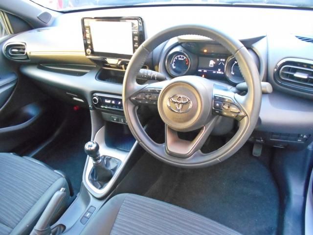 Toyota YARIS 2020-03 194299-16