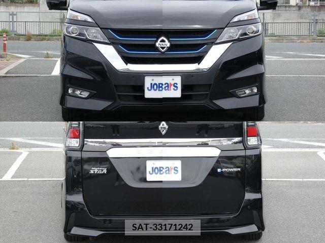 Nissan SERENA 2018-01 284229-5