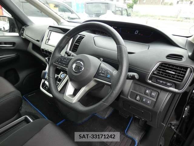 Nissan SERENA 2018-01 284229-9