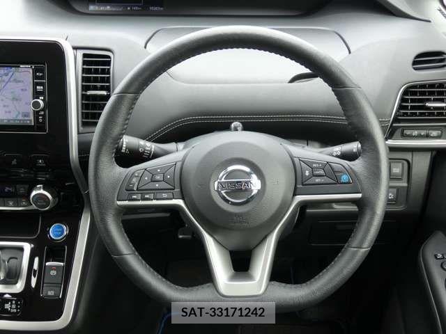 Nissan SERENA 2018-01 284229-16