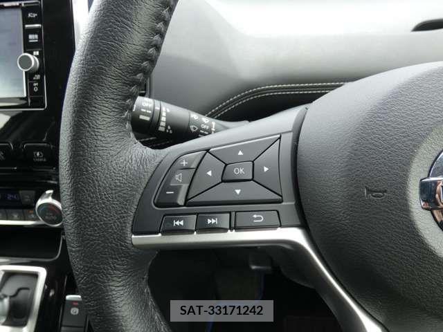 Nissan SERENA 2018-01 284229-17