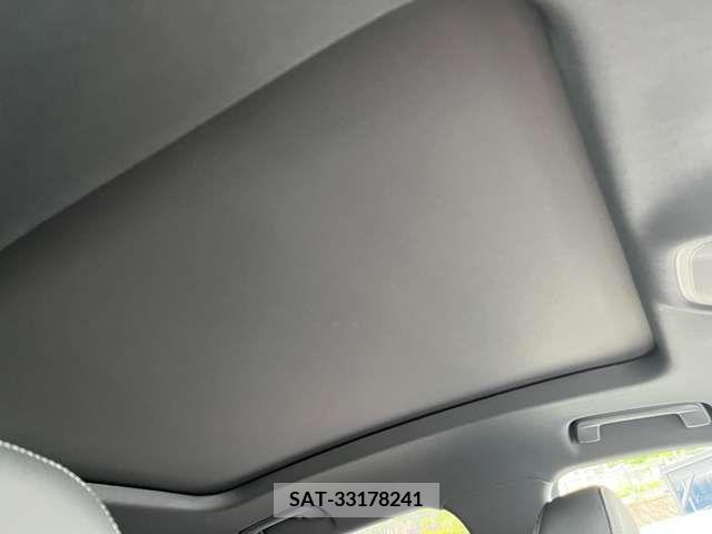 Audi E-TRON 2022-10 376867-3