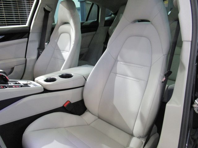 Porsche PANAMERA 2022-06 183143-5