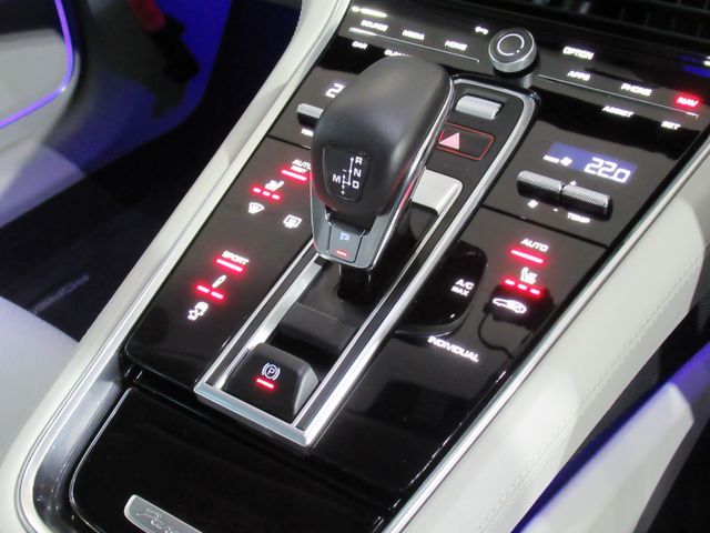 Porsche PANAMERA 2022-06 183143-14