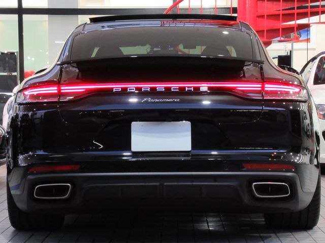 Porsche PANAMERA 2022-06 183143-21
