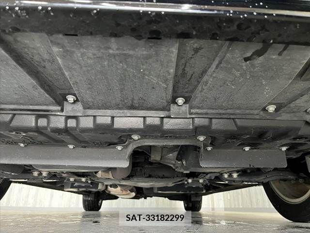 Toyota VELLFIRE 2017-05 227944-18