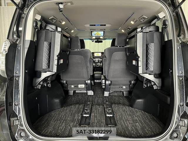 Toyota VELLFIRE 2017-05 227944-14