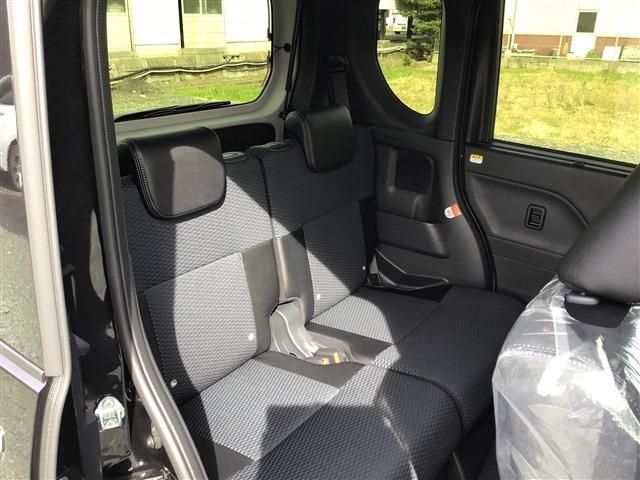Daihatsu TANTO CUSTOM 2023-10 191058-11
