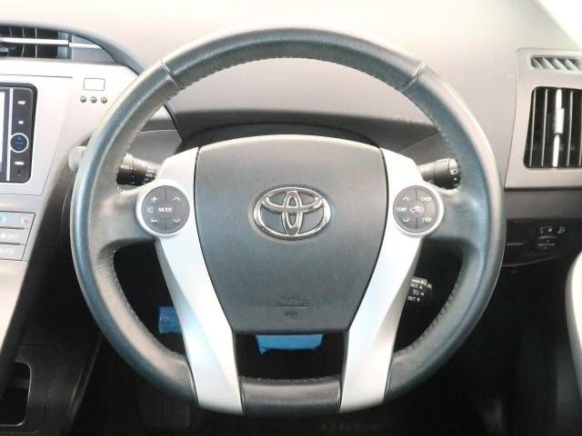 Toyota PRIUS 2013-04 13483-11