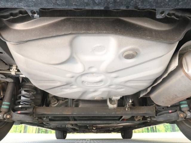 Toyota PRIUS 2013-04 13483-19