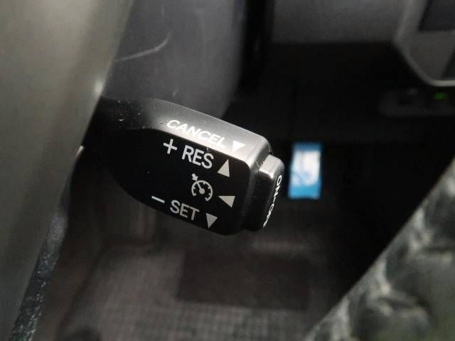 Toyota PRIUS 2013-04 13483-6