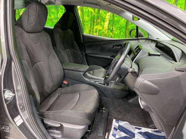 Toyota PRIUS 2019-07 10558-11