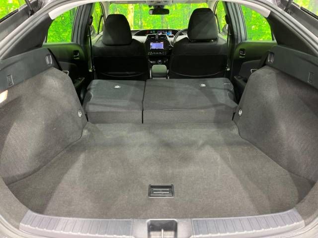 Toyota PRIUS 2019-07 10558-13