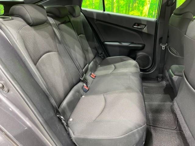 Toyota PRIUS 2019-07 10558-12