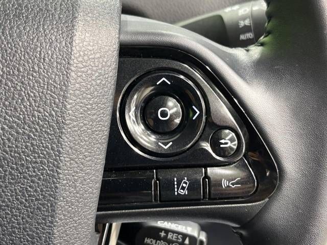 Toyota PRIUS 2019-07 10558-5