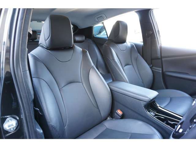 Toyota PRIUS 2021-08 5366-3