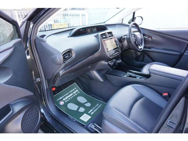 Toyota PRIUS 2021-08 5366-11