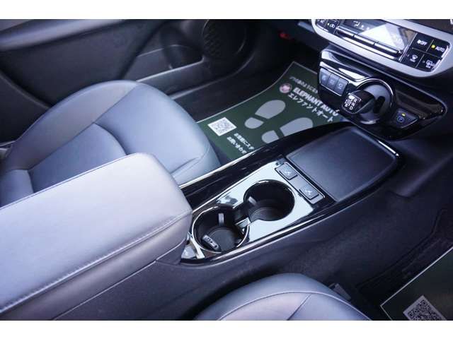 Toyota PRIUS 2021-08 5366-13
