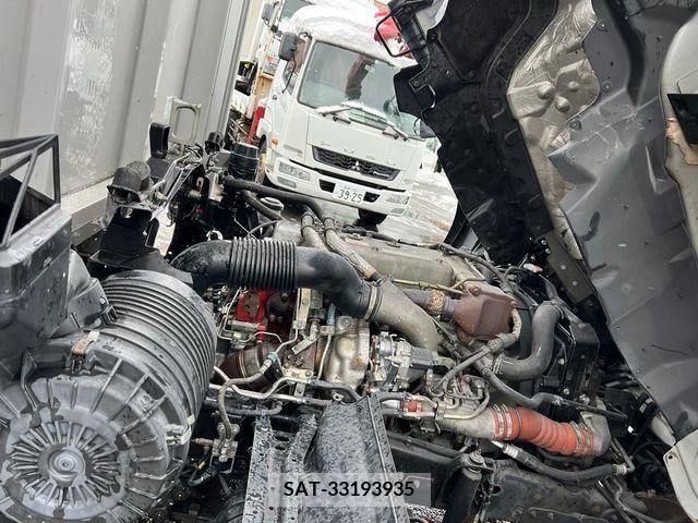 Hino RANGER 2018-08 302571-13