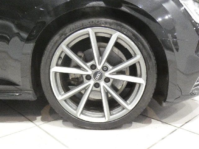 Audi A4 2017-05 8158-7