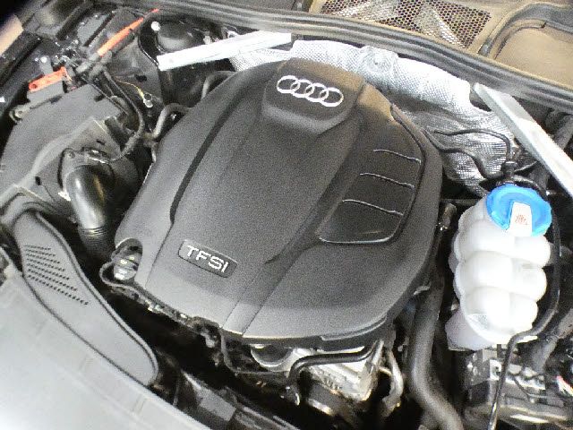 Audi A4 2017-05 8158-5