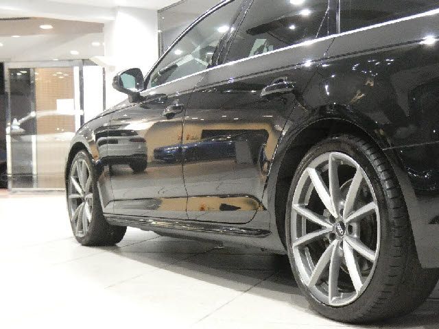 Audi A4 2017-05 8158-12