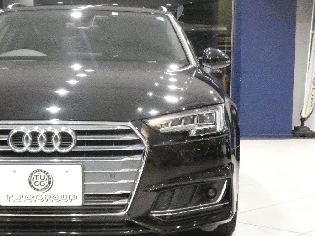 Audi A4 2017-05 8158-4