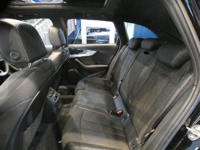 Audi A4 2017-05 8158-3