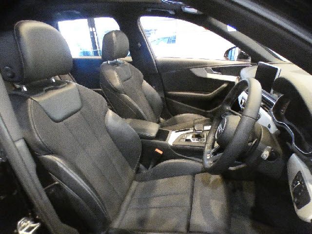 Audi A4 2017-05 8158-24